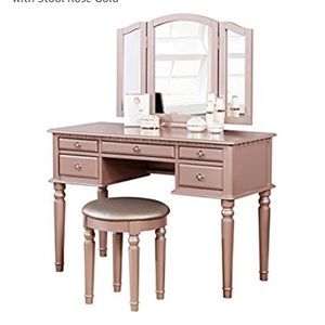 Meet your Posher, Alejandra